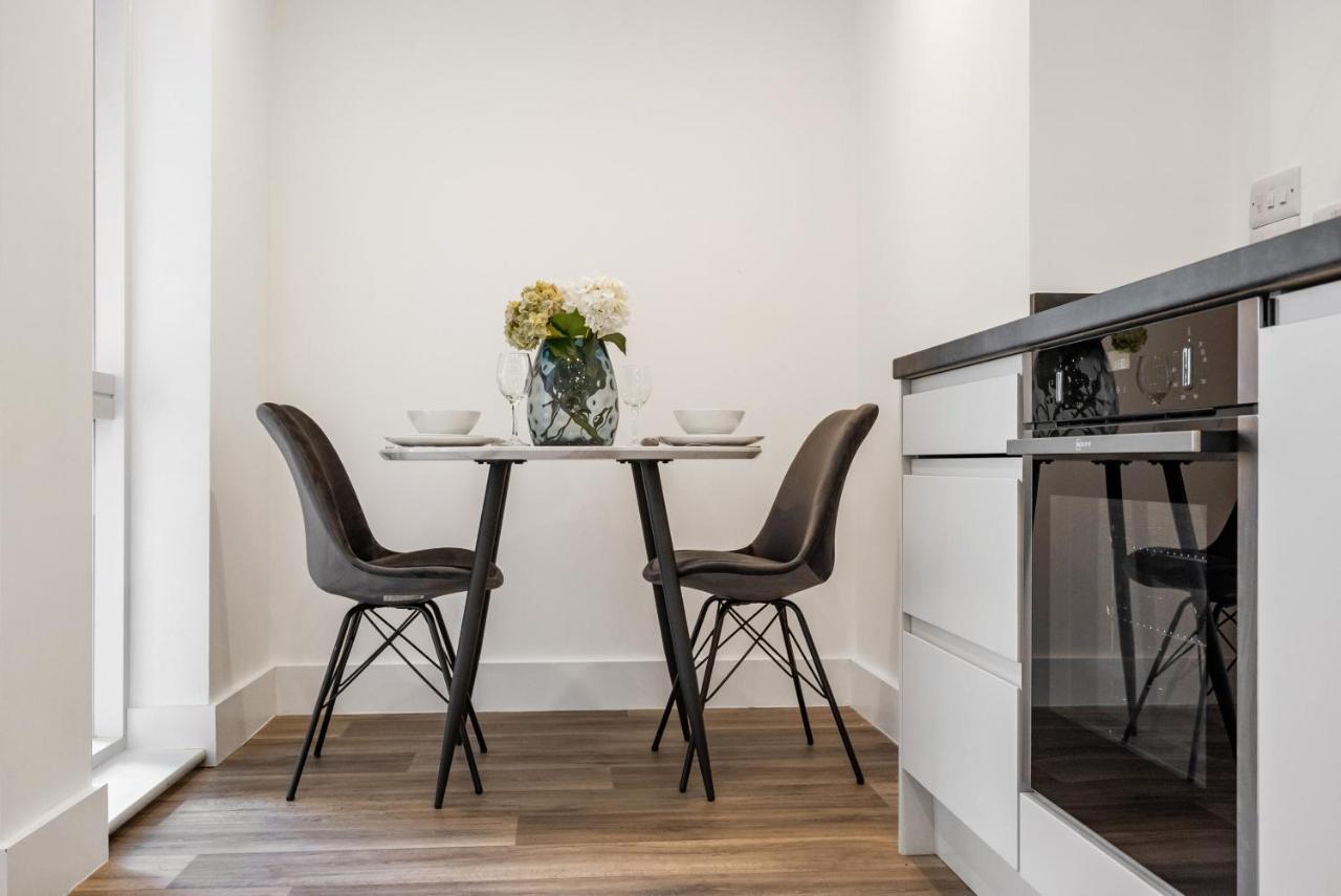 Tailored Stays - Water Street Apartments Кембридж Экстерьер фото